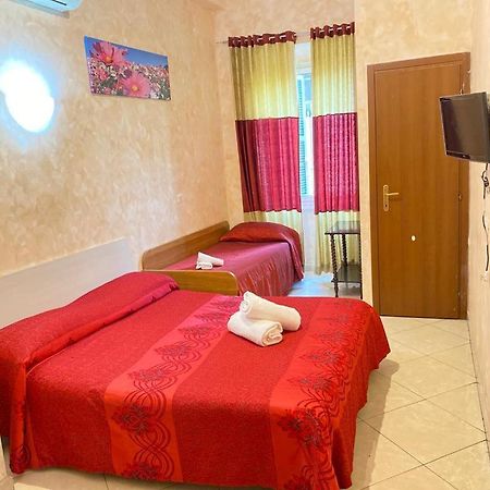Botel Inn Рим Экстерьер фото