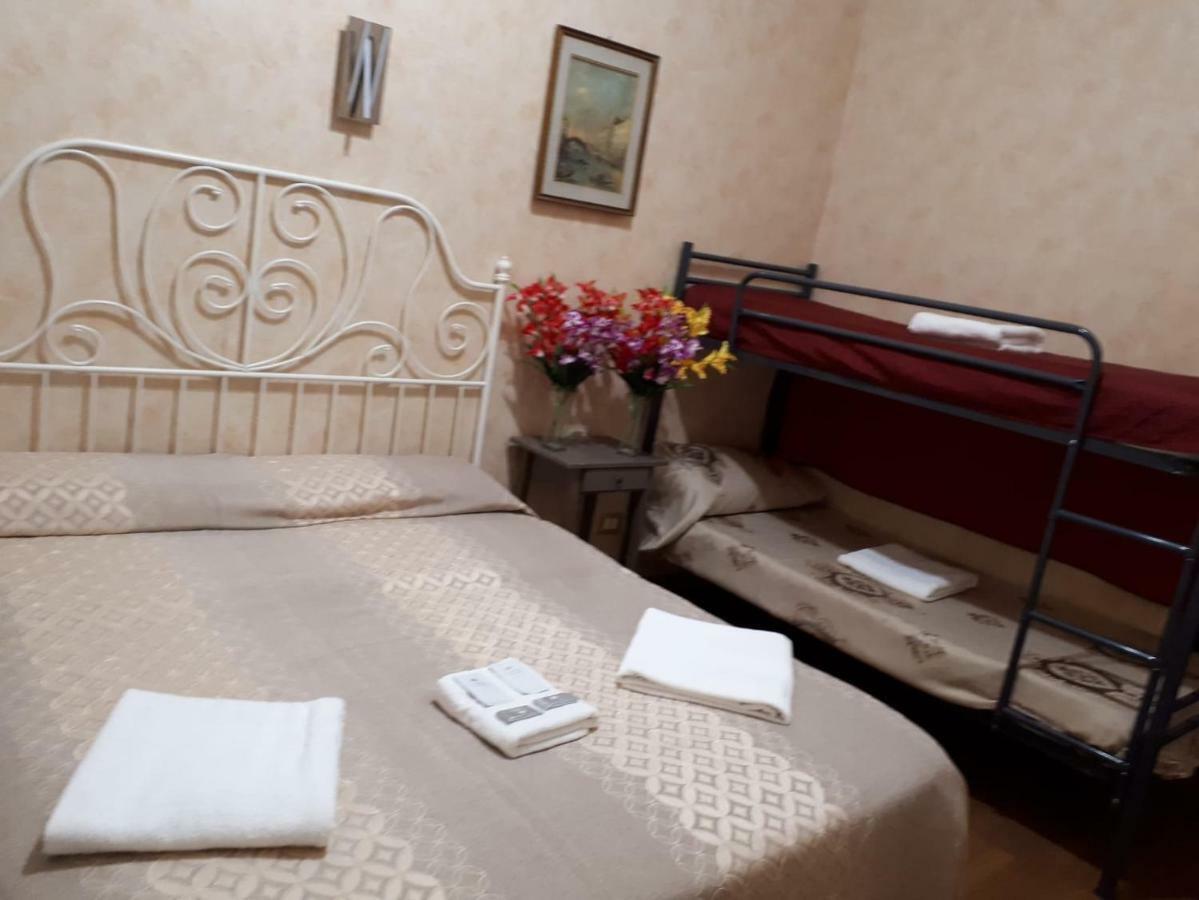 Botel Inn Рим Экстерьер фото